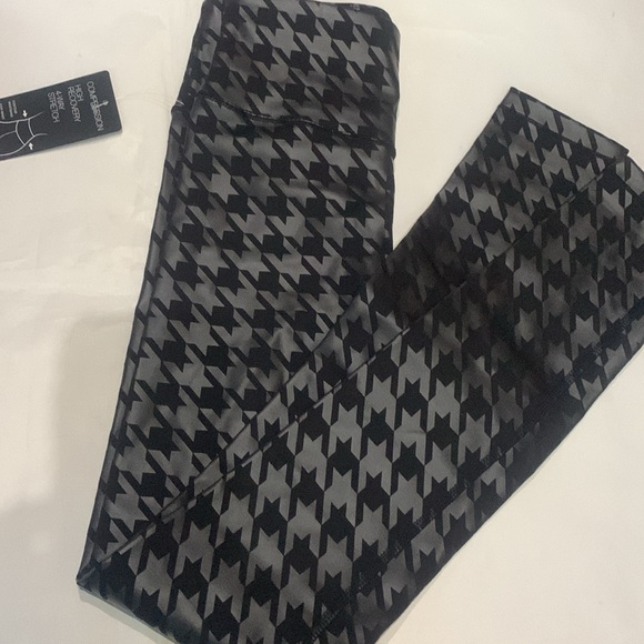 New INC INTERNATIONAL CONCEPTS Women's Compression Houndstooth Leggings - Picture 7 of 8